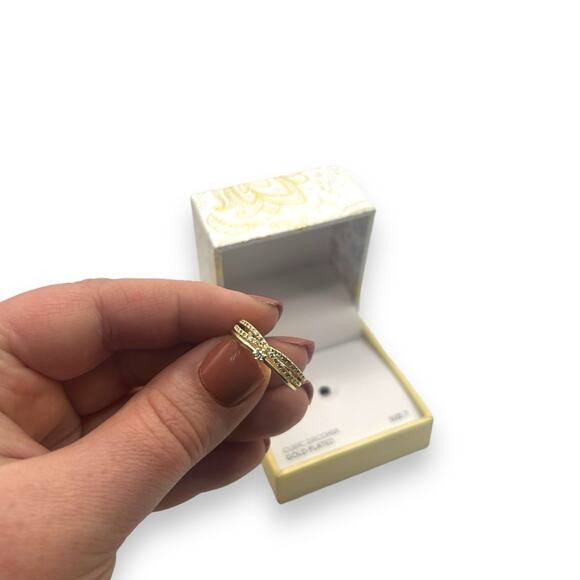 NWT Charter Club Gold Plated Cubic Zirconia Twisted Band Ringe Size 7 NEW - Picture 4 of 5